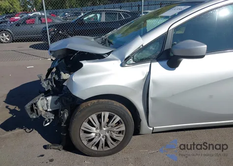 2015 Nissan Versa Note S (Sr)/S Plus/Sl/Sr/Sv z USA, uszkodzony, nr VIN 3N1CE2CP5FL351603